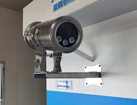 如果說防爆監(jiān)控攝像頭不是保護(hù)攝像頭，你信嗎