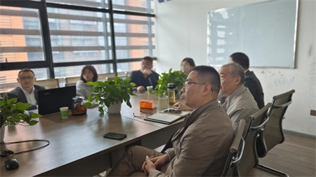 以AI視頻聯(lián)網(wǎng)報警服務(wù)為立足點，加大AI技術(shù)在各環(huán)境中的應(yīng)用